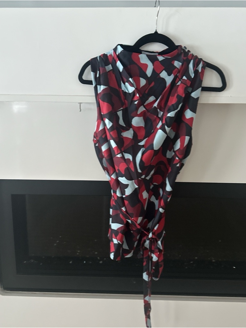 Sleeveless Draped Tie-Waist Blouse - Red, Black & Light Blue